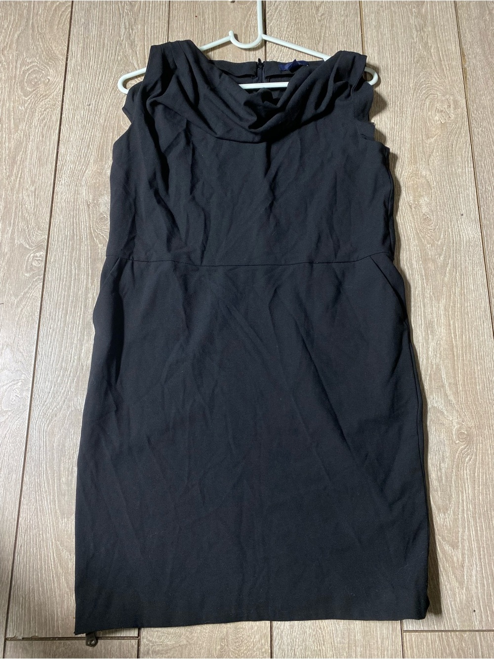 Gap Black Cowl Neck Sleeveless Sheath Dress Sz 2 Petite